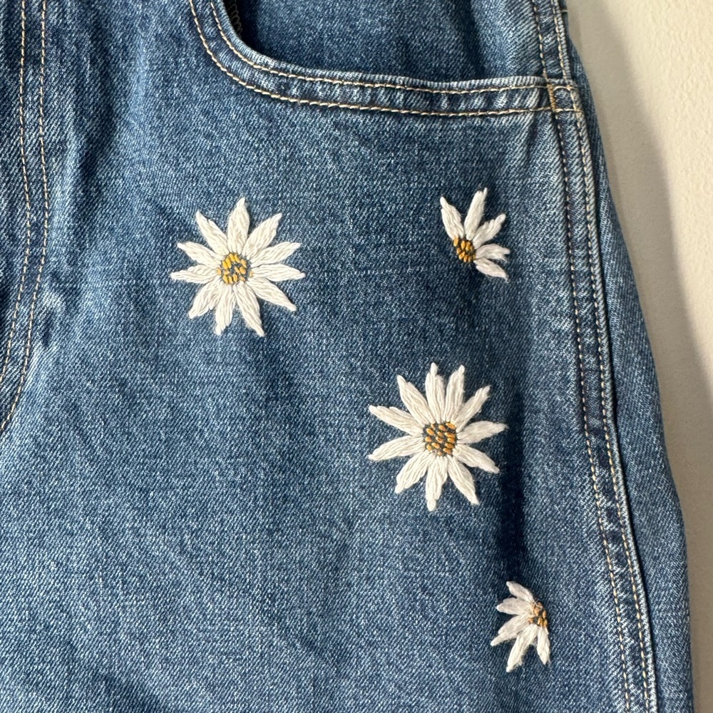 Everlane Way High Daisy Embroidered Denim Skirt Organic Cotton Cottagecore Chic - Picture 2 of 8